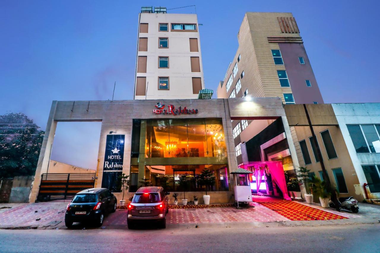 Chandīgarh Hotel Rajshree & Spa מראה חיצוני תמונה