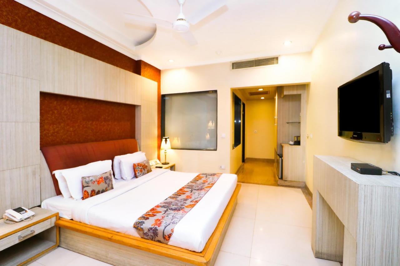 Chandīgarh Hotel Rajshree & Spa מראה חיצוני תמונה