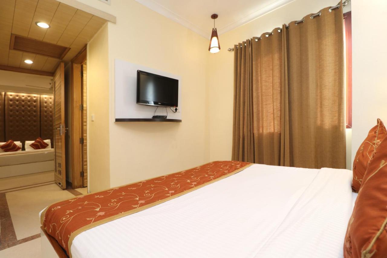 Chandīgarh Hotel Rajshree & Spa מראה חיצוני תמונה