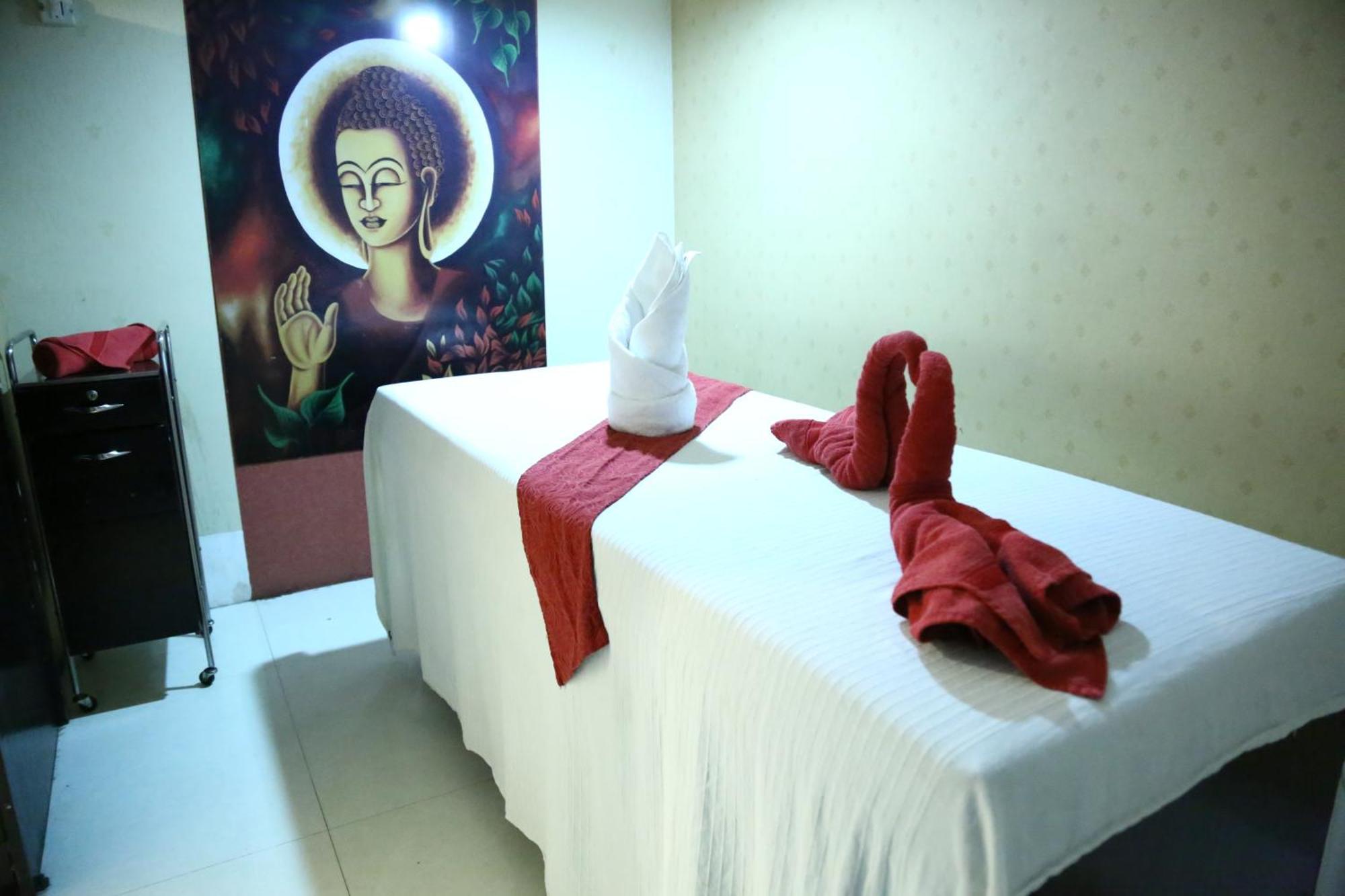 Chandīgarh Hotel Rajshree & Spa מראה חיצוני תמונה